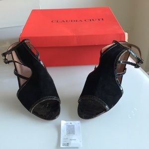 Claudia Ciuti Suede Snakeskin Dress Shoes